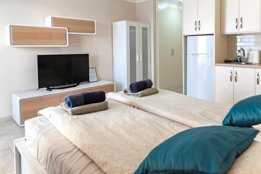 First Line Ocean View Studio Puerto de Santiago  Extérieur photo
